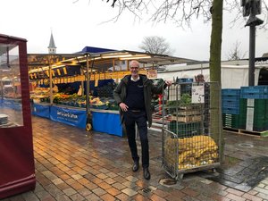 Marktmeester Wim Boonen op de markt
