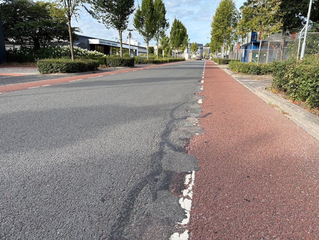 Asfaltwerkzaamheden Industrieweg